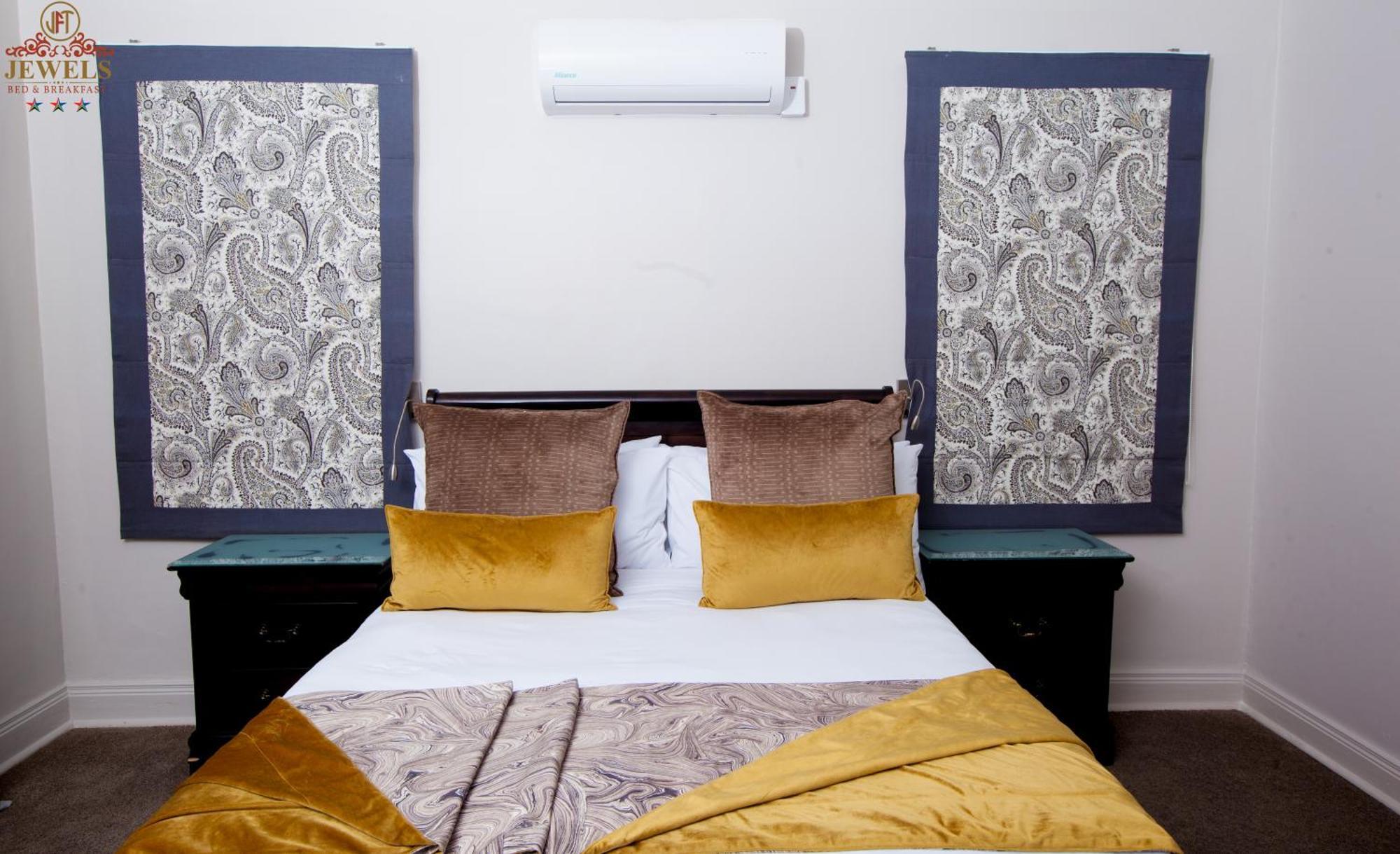Jft Jewels Guest House East London Exterior photo
