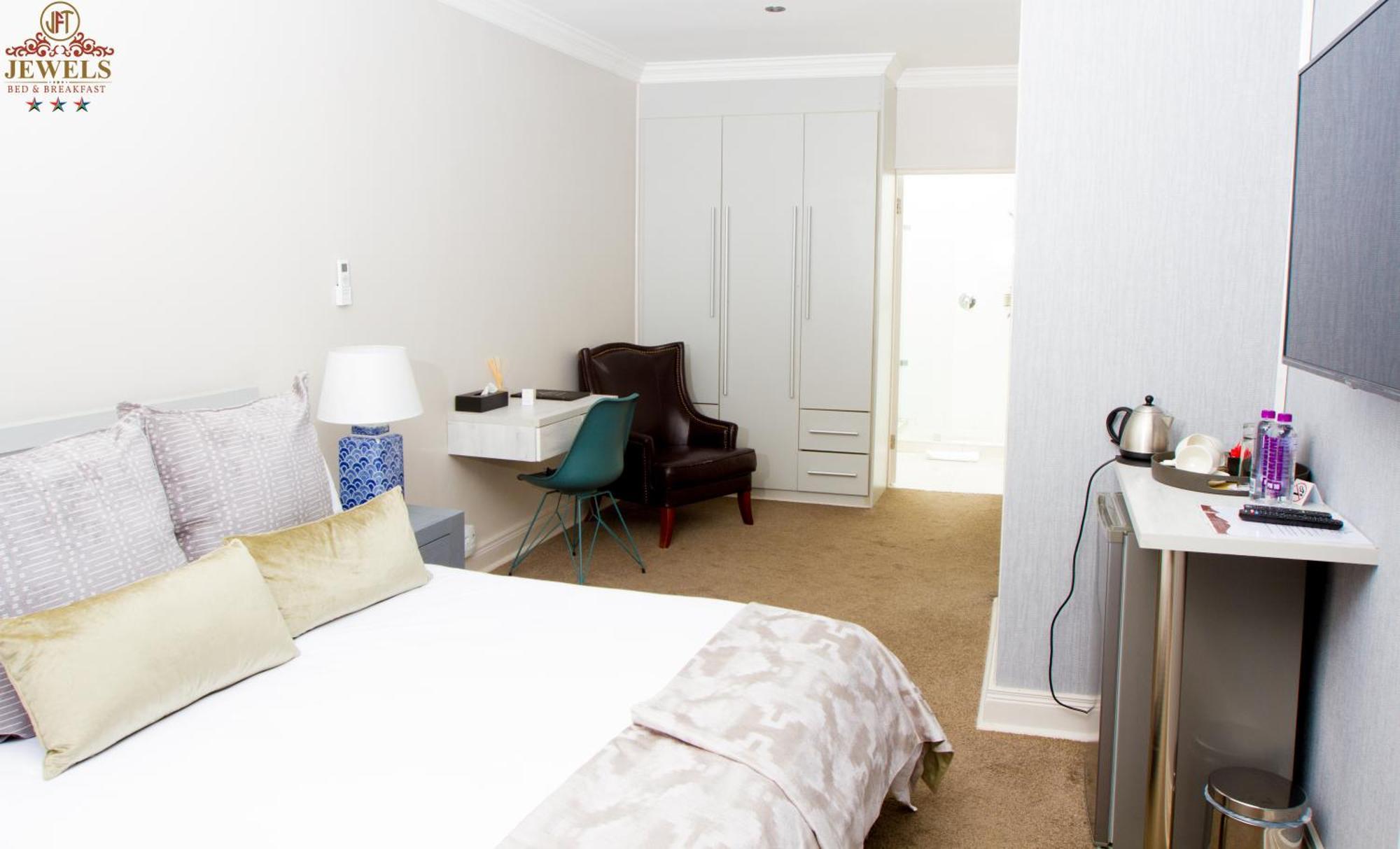 Jft Jewels Guest House East London Exterior photo