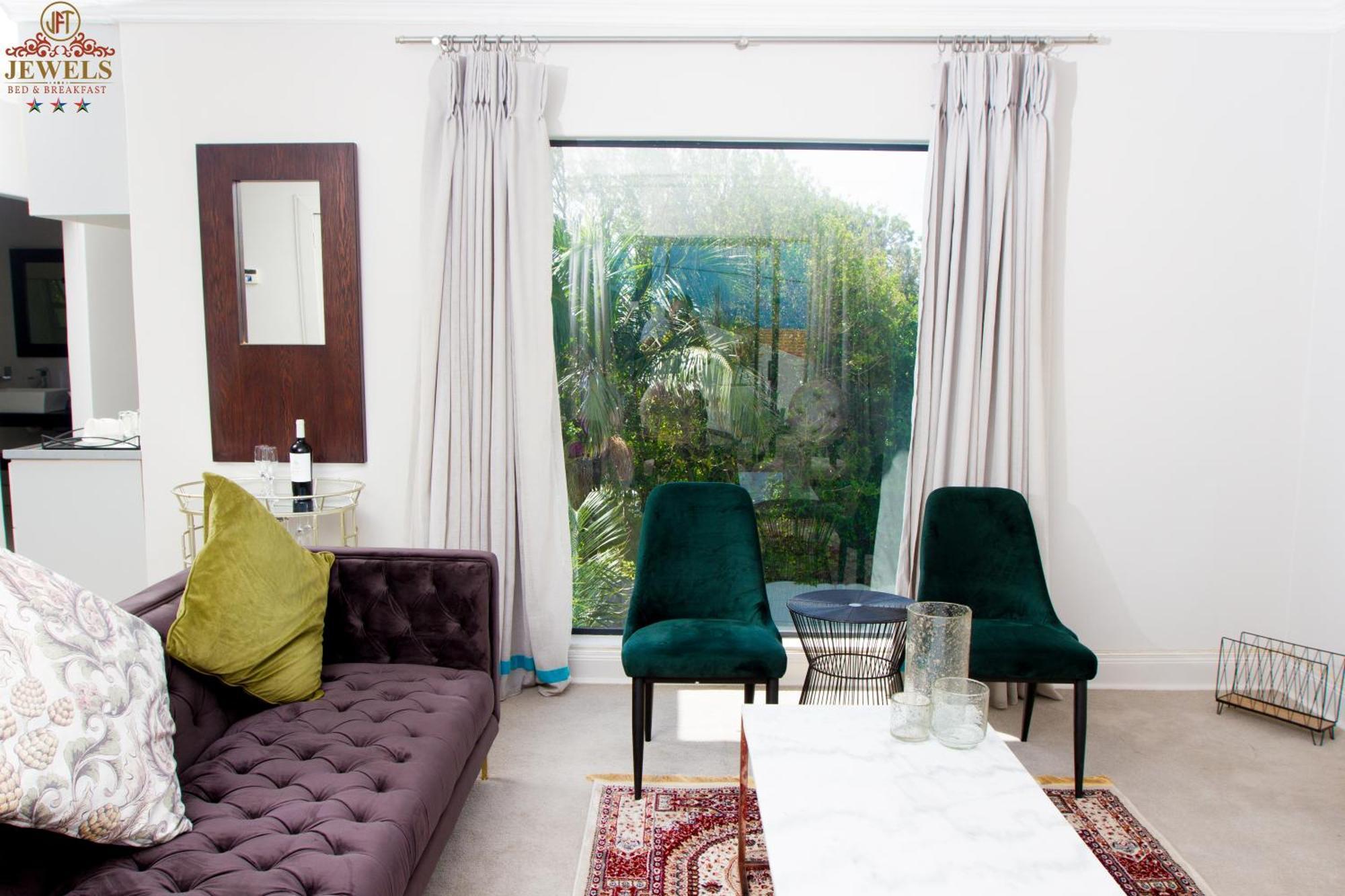 Jft Jewels Guest House East London Exterior photo